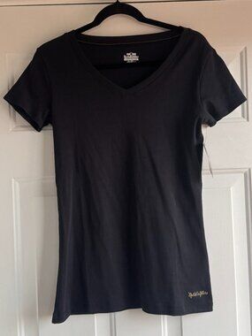 NWT Noble Outfitters Black V-Neck T-Shirt